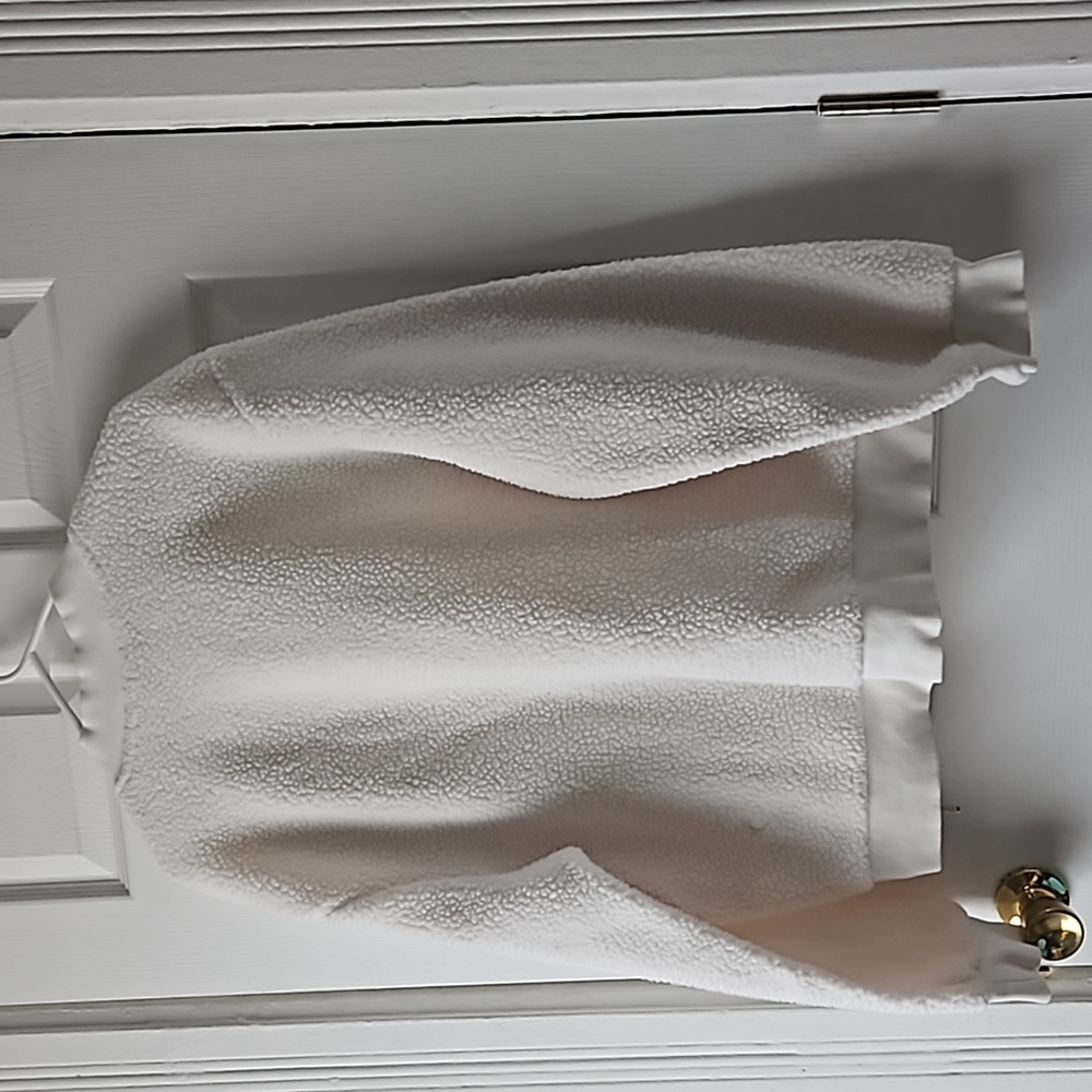 Zyia Active White Flying V Fleece Jacket - Picture 7 of 9